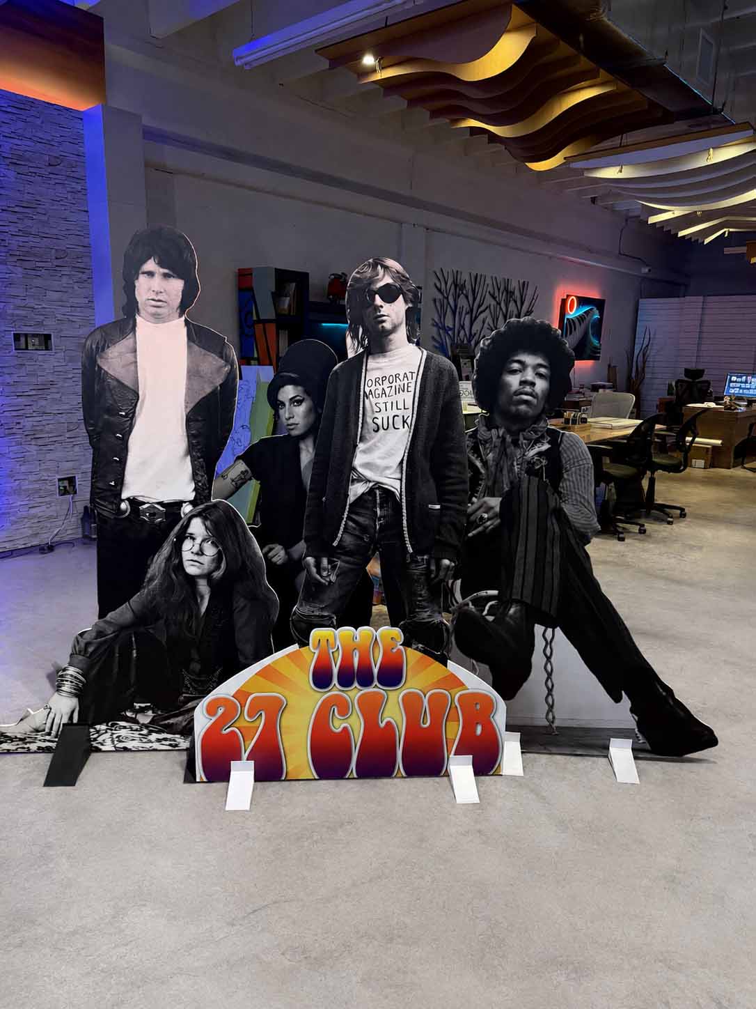 Standee Base Photo (10)